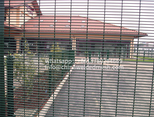 Galvanized 358 Mesh Fencing