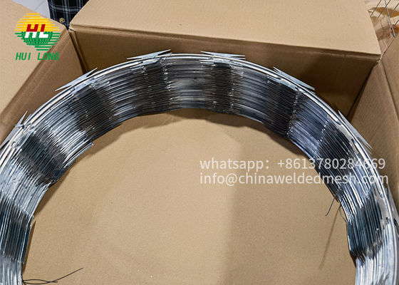 Stainless Steel 304 Concertina Barbed Wire BTO-22 CBT-65 outdoor use