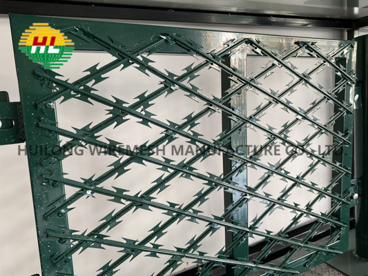 Green Pvc Coated Bto-22 Razor Barbed Wire As Fence Panel