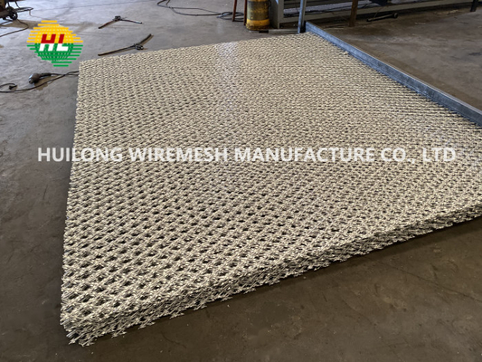 Diamond Profile Concertina Razor Wire Fence 75x150mm Welded Customization