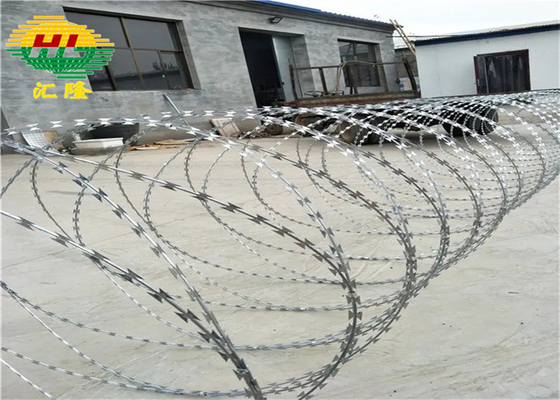 ASTM المعيار 2.8 ملم المغطس الساخن المعزز Concertina Razor Wire BTO-16 1000 ملم قطر