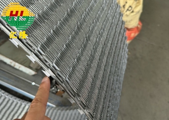 عصابة تعزيز عالية الجاذبية Concertina الأسلاك الشائكة BTO16
