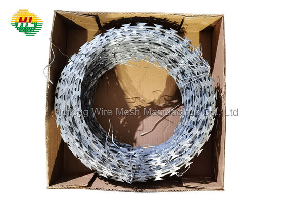 2.5 مم الأسلاك الشائكة كونسرتينا 100 متر لكل لفة الفولاذ المقاوم للصدأ