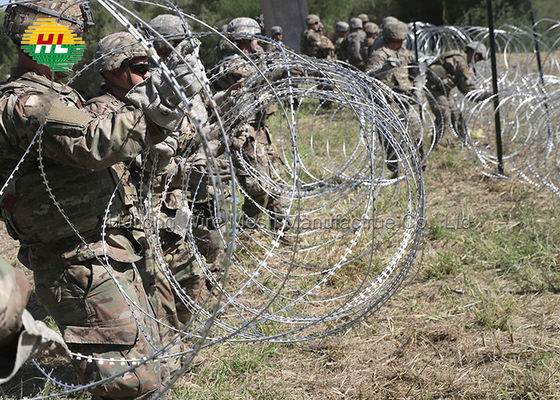 سلك شائكة كونسرتينا مقصوص من الصلب المجلفن 300 مم سياج كونسرتينا